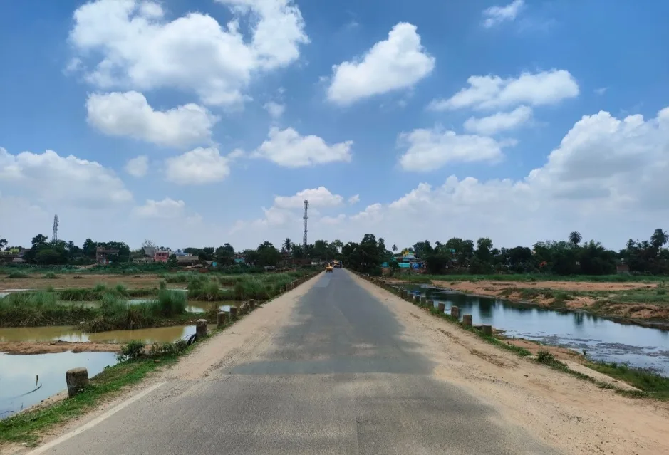 High Level RCC Major Bridge across Chir River, NH-333A — image 1