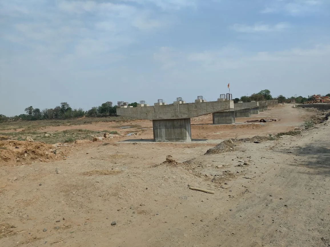 High Level RCC Major Bridge across Chir River, NH-333A — image 3